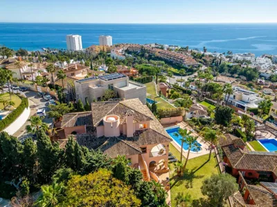 Beachside villa with panoramic sea views — foto 12