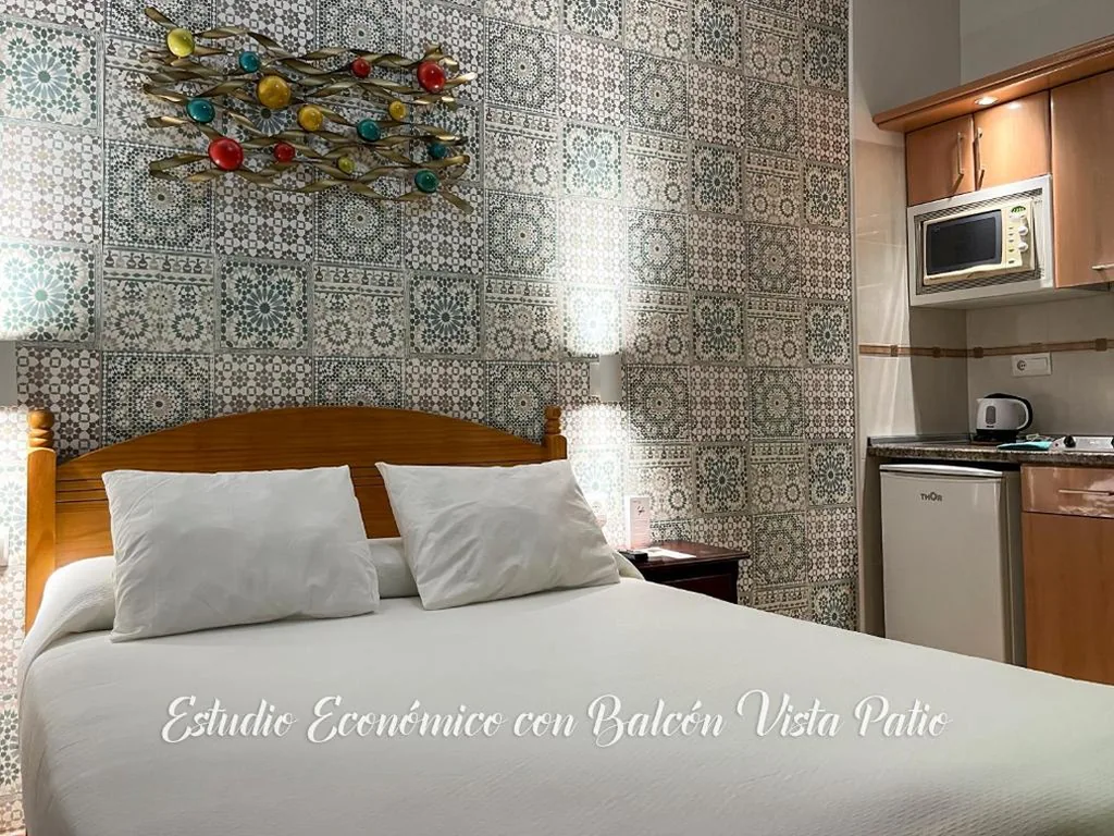 Estúdio Económico (2 adultos) — Beatriz Charming Hostal