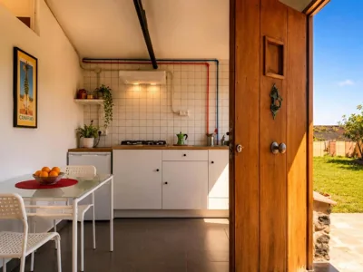BEAUTIFUL COASTAL HOUSE ON A TRANQUIL ORGANIC FARM — foto 3