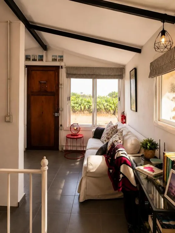 Huis met 1 slaapkamer — BEAUTIFUL COASTAL HOUSE ON A TRANQUIL ORGANIC FARM