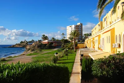 Beautiful home 50m private beach Campello Alicante long-term rental only — foto 2