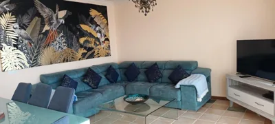 Beautiful, spacious villa, heated pool, sleeps eight, with quality furnishings — foto 2