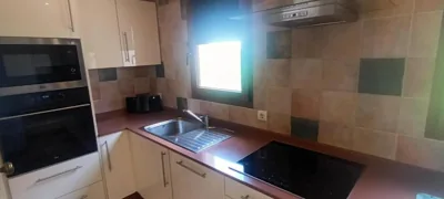 Beautiful, spacious villa, heated pool, sleeps eight, with quality furnishings — foto 3
