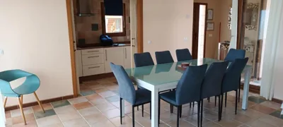 Beautiful, spacious villa, heated pool, sleeps eight, with quality furnishings — foto 9