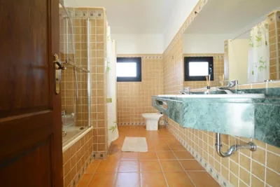 Beautiful spacious villa with private heated pool in Lajares — 写真 8