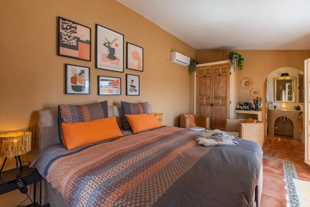 Habitación Deluxe con cama extragrande — Bed and Breakfast Lagabella