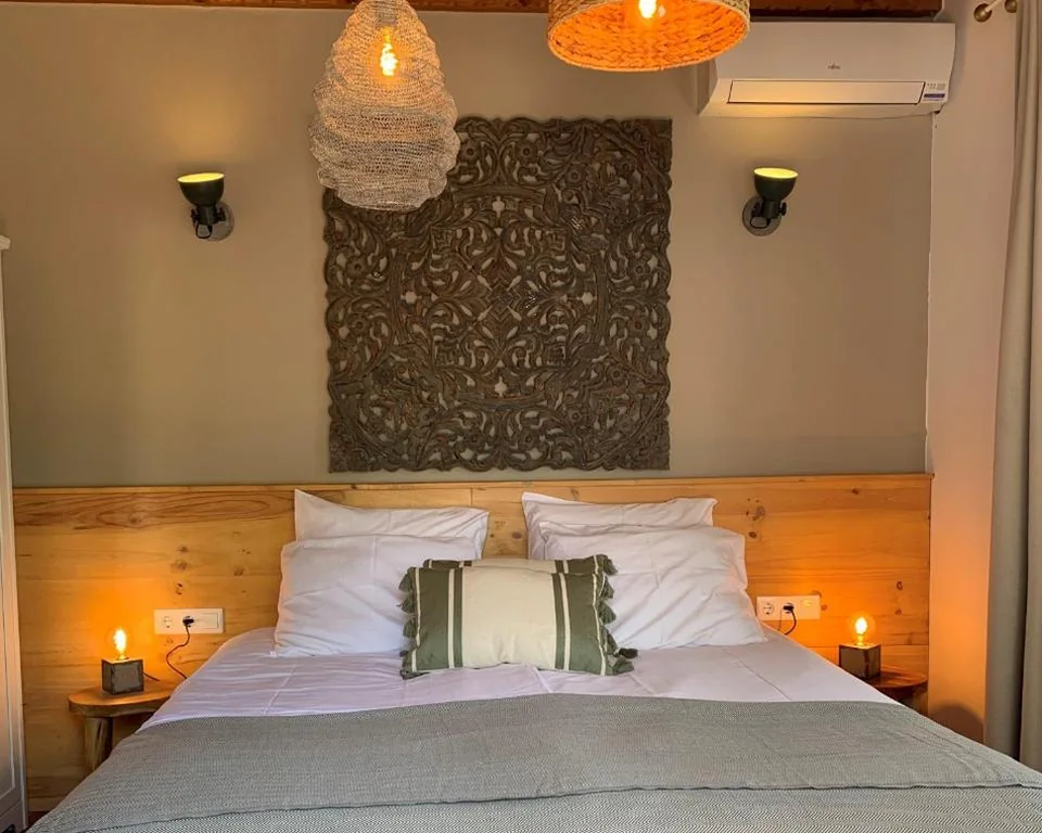 Habitación Doble con baño privado — Bed And Breakfast Mirador Infinito