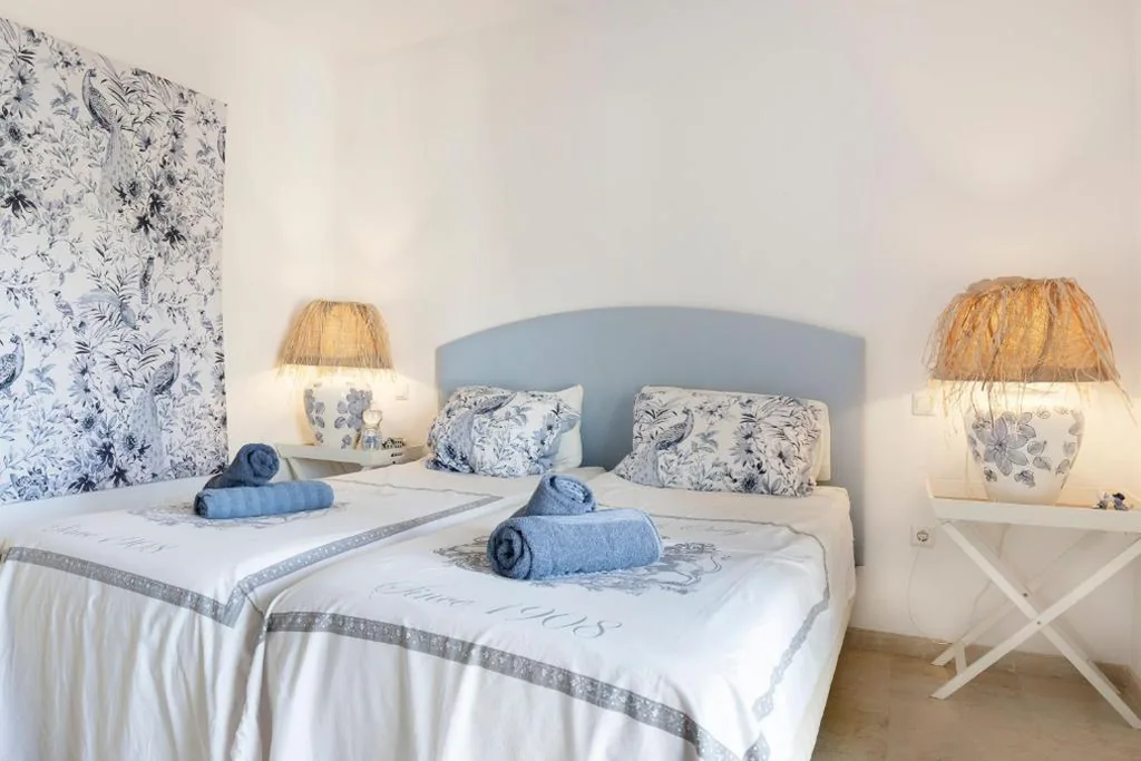 Camera doppia con bagno privato - 2 letti — Bed & Breakfast La Vida en Rosa