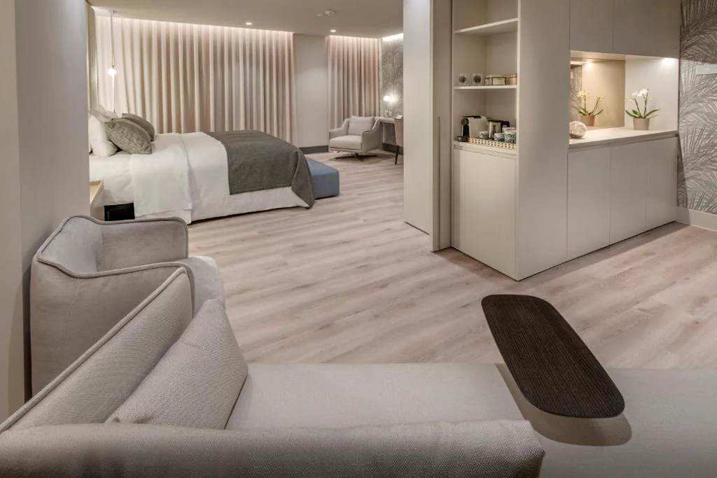 Suite — Bel Air