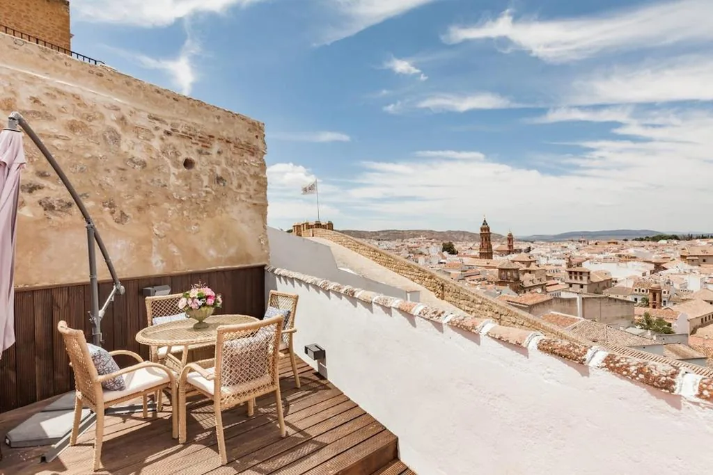Casa de 2 dormitorios — Bella Antakira