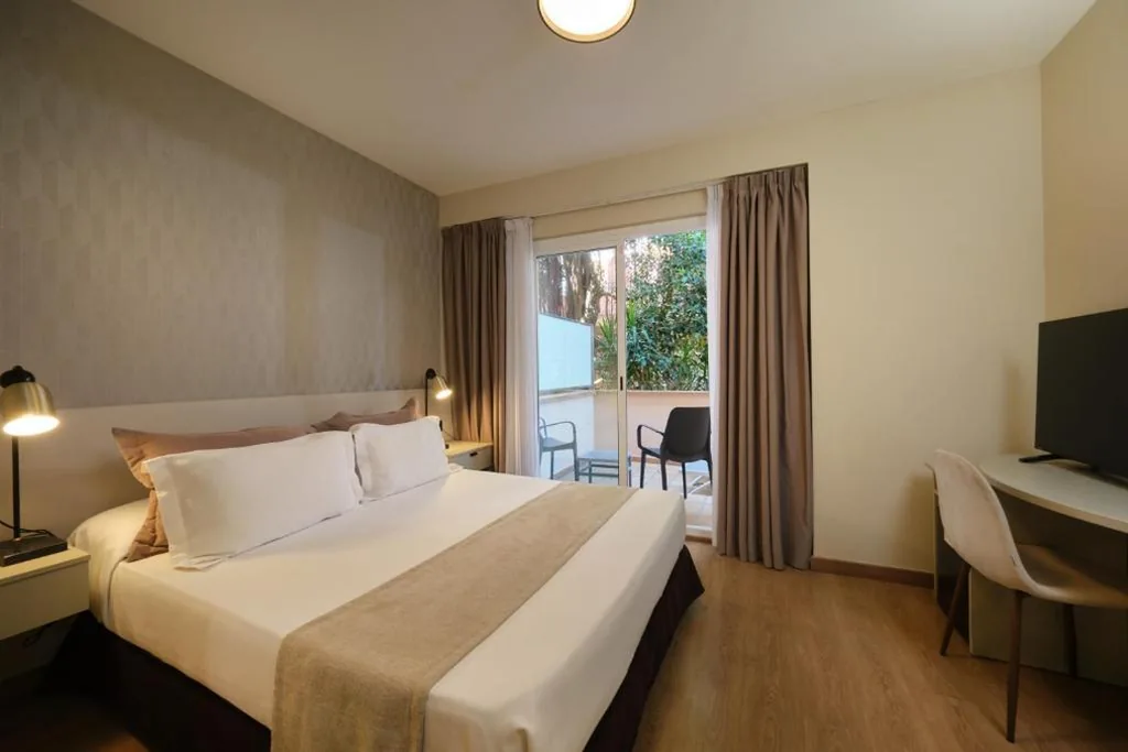 Doppelzimmer mit Terrasse — Belle Zurbarán Palma Hotel