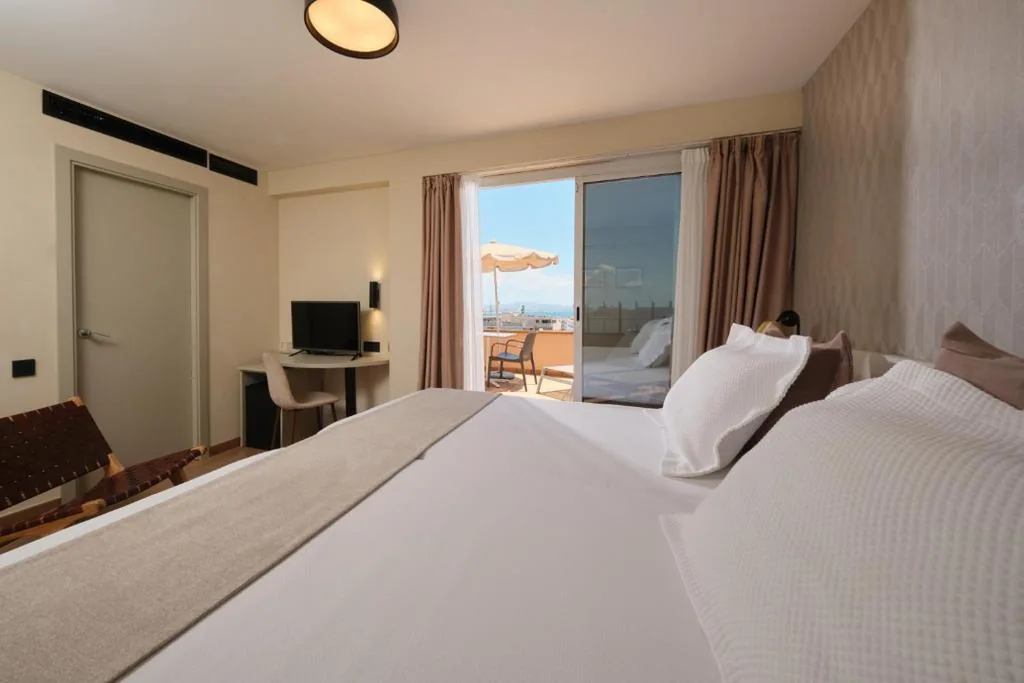 Superior-Doppelzimmer mit Terrasse — Belle Zurbarán Palma Hotel