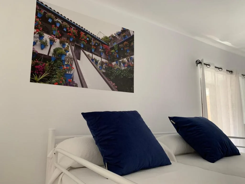 Habitación Familiar con baño privado — Belmonte Rooms