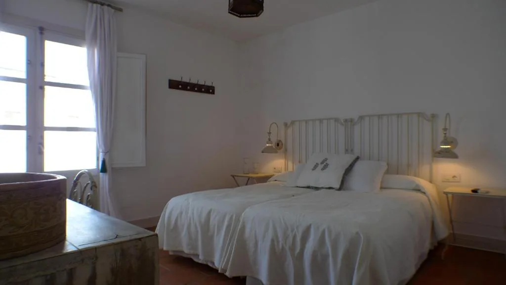 Tweepersoonskamer met terras - 2 bedden + extra bed — Benali Guest House