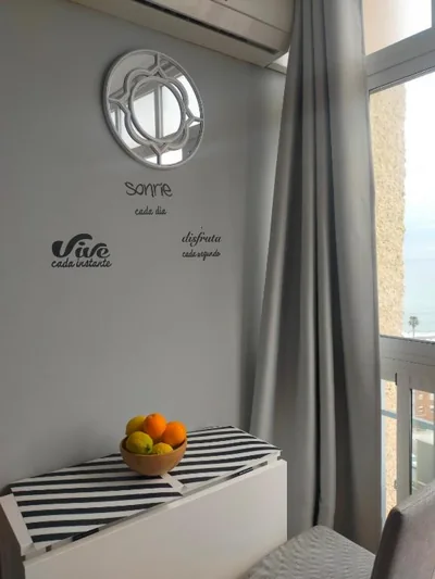 Benalmadena ,apartamento-Estudio primera Línea de Playa — Foto 9