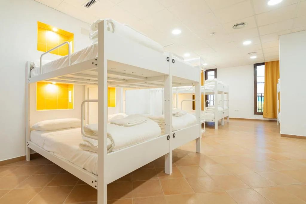 Benarrabá Hostel