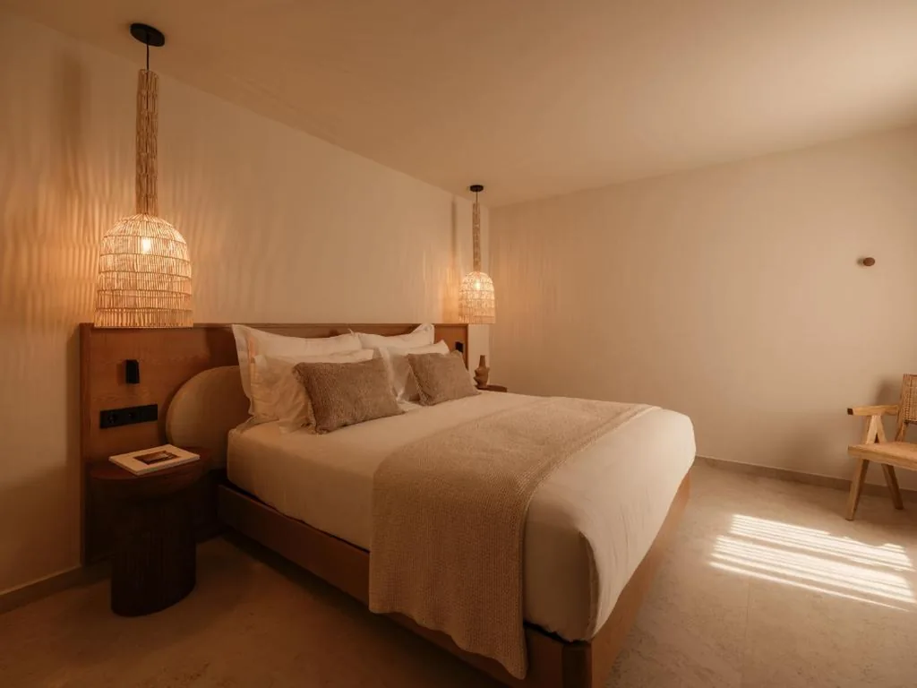 Suite Deluxe con vistas al mar — Besai Ibiza Boutique Hotel - New Opening