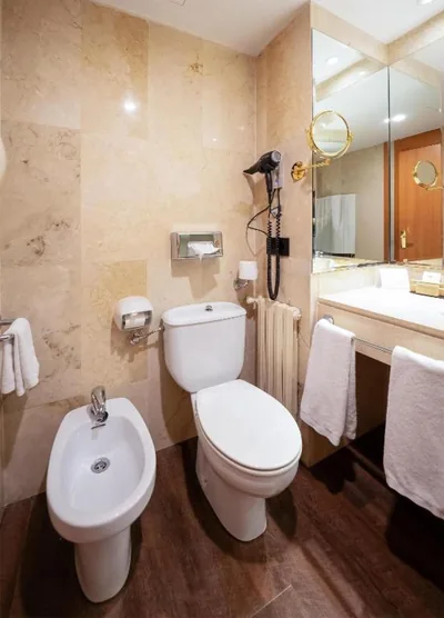 Best Western Premier CMC Girona — photo 10