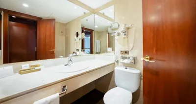 Best Western Premier CMC Girona — photo 11