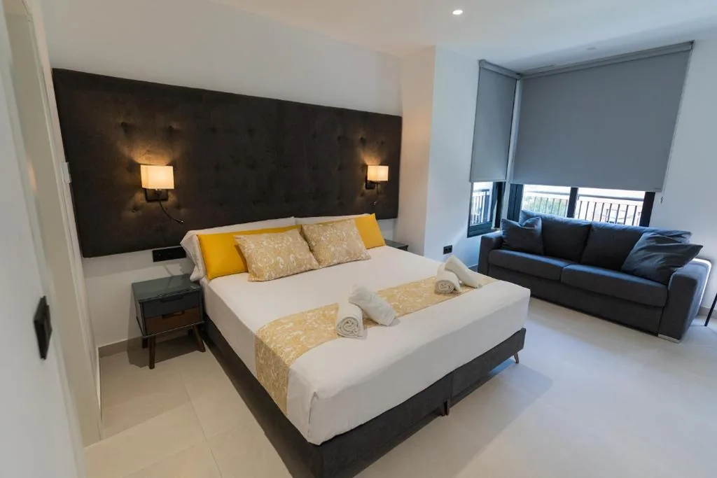 Habitación Doble Deluxe — BET Apartments - Suites Puerto Valencia
