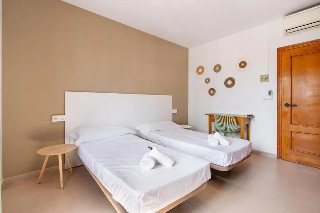Tweepersoonskamer met balkon - 1 of 2 bedden — BF Rooms Garrucha