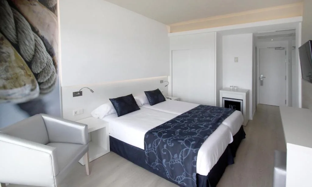 Habitación Triple (2 adultos + 1 niño) — BG Java