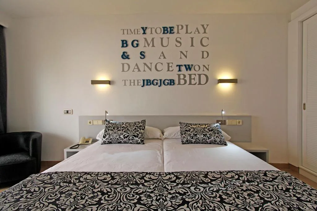 Junior Suite mit Spa-Zugang (2 Erwachsene + 1 Kind) — BG Pamplona