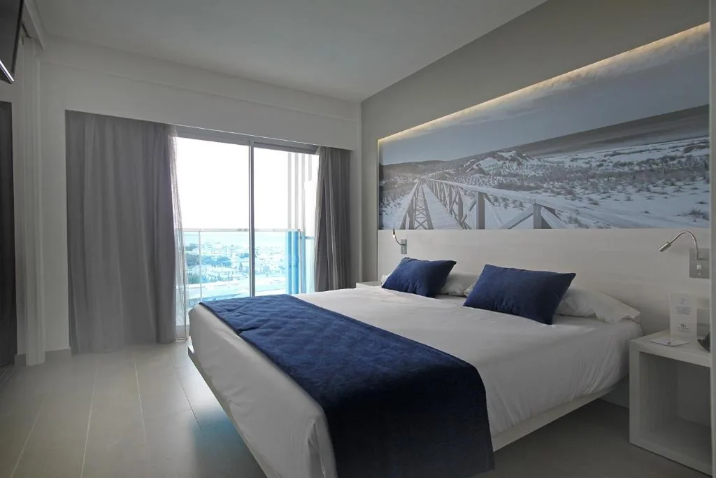 Habitación Doble con vistas al mar — BG Tonga Tower