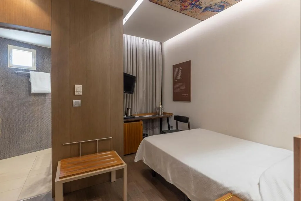 Single Interior Room — BIBO Hotel Recogidas