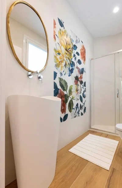BIG 4 ROOMS in a Centric Home Parking Included — foto 3