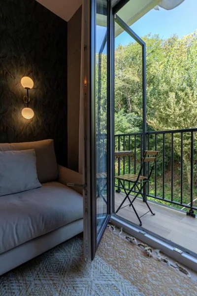 BIG 4 ROOMS in a Centric Home Parking Included — foto 12