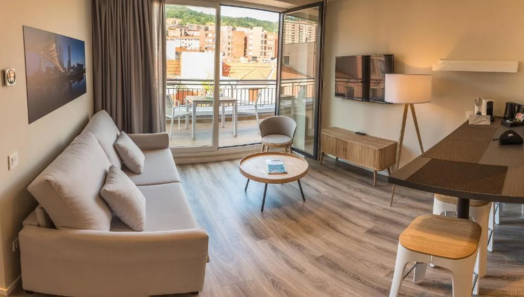 テラス付きスタジオ — Bilbao City Center by abba Suites