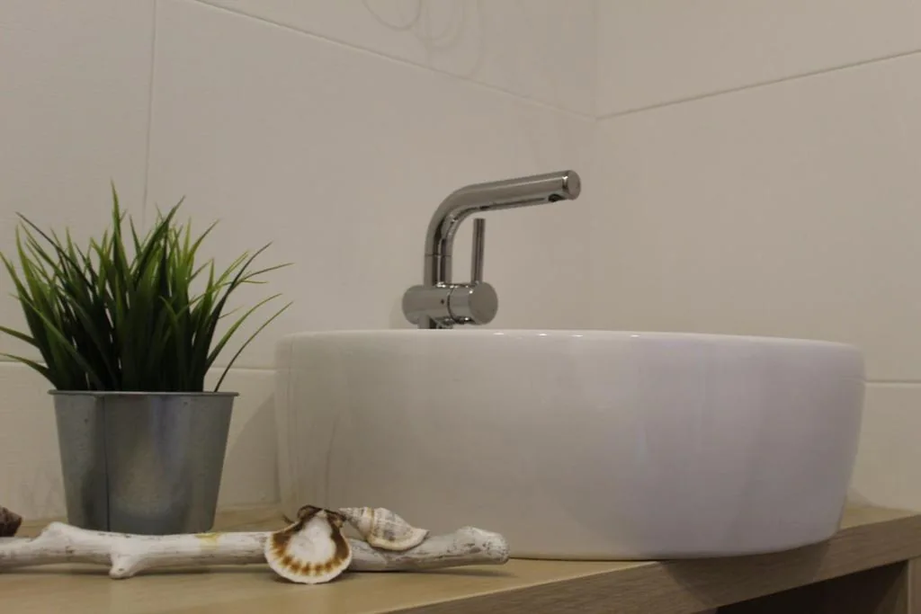 Habitación Individual con baño privado — Bilbao Place