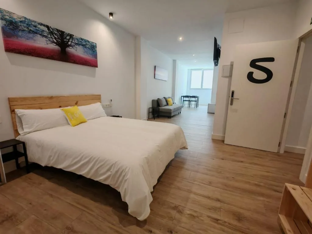Vierbettzimmer mit Bad — Bilbao ROOMS & KITCHEN Rekalde