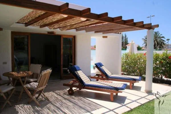 Suite con vistas al jardín — Birdcage Gay Men Resort and Lifestyle Hotel