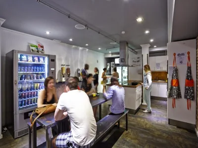 Black Swan Hostel Barcelona — foto 5