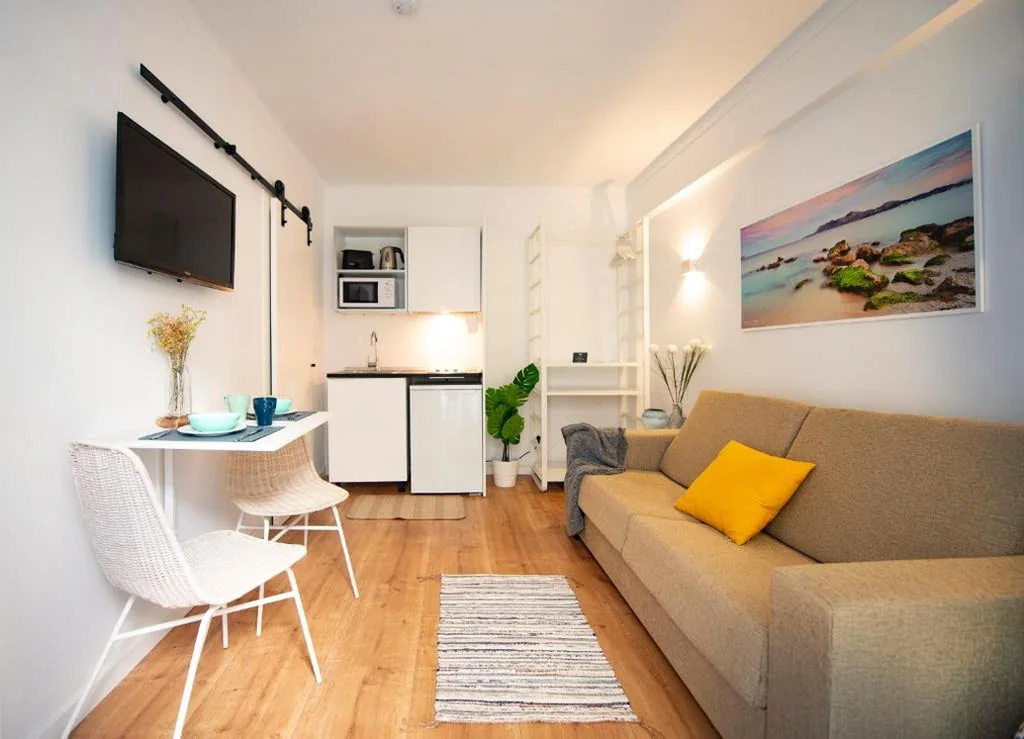 Loft con balcone — Blanca by Uephotels
