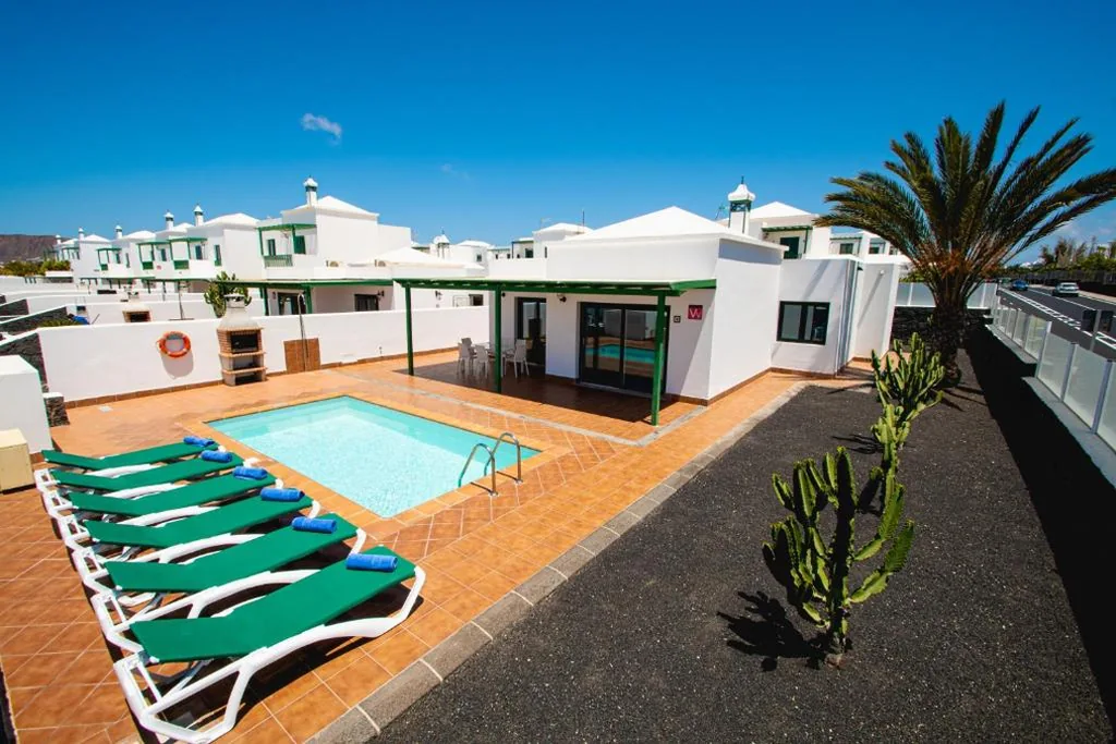 Villa con piscina privata — Blancazul Brisa Marina