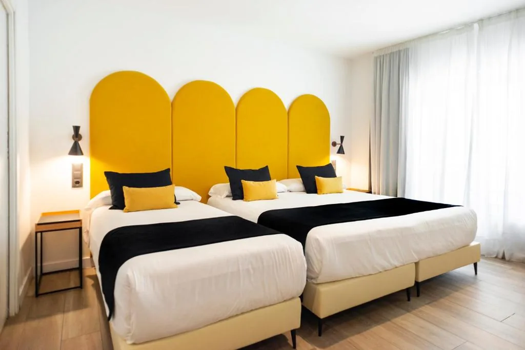 Habitación Triple — Blanq Comedias