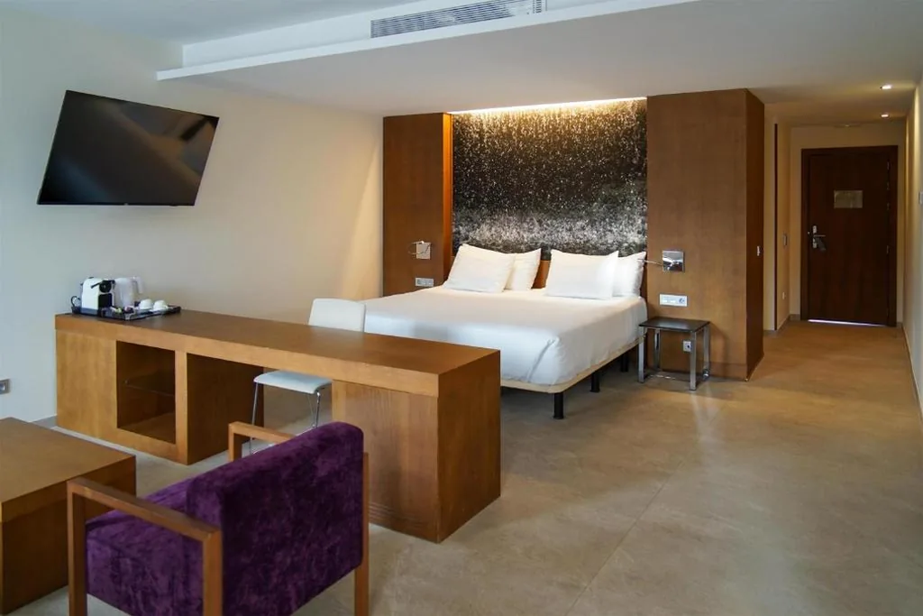 Suite Junior con terrazza — Blau Hotel Las Caldas, a member of Radisson Individuals