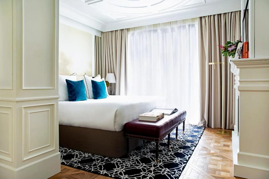 Suite con terrazza e vista su Velázquez — BLESS Madrid - The Leading Hotels of the World