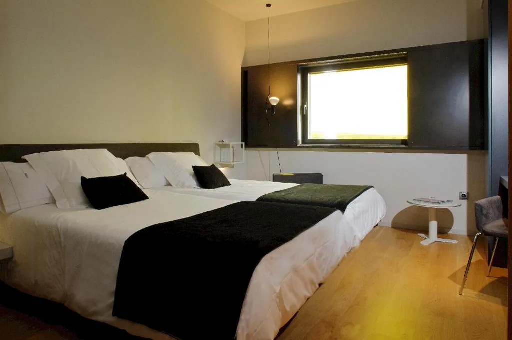 带加床的豪华双人间 — Blu Hotel Almansa