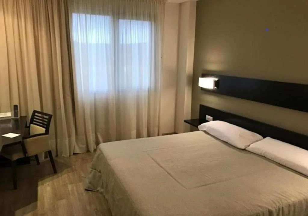 Quarto Duplo Deluxe - 1 ou 2 camas — Blu Hotel Pamplona