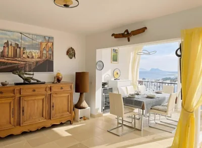 Blue Ark, villa vue mer avec piscine, idéale en famille face à Gibraltar — Foto 3