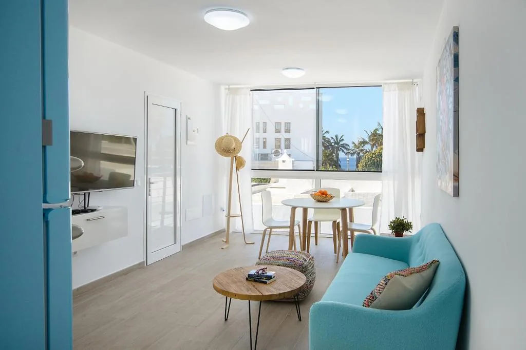 Casa con 1 camera da letto — Blue Volcano - Pool and Gym in Sport Center Fariones included By Lanzarote Vacation Homes
