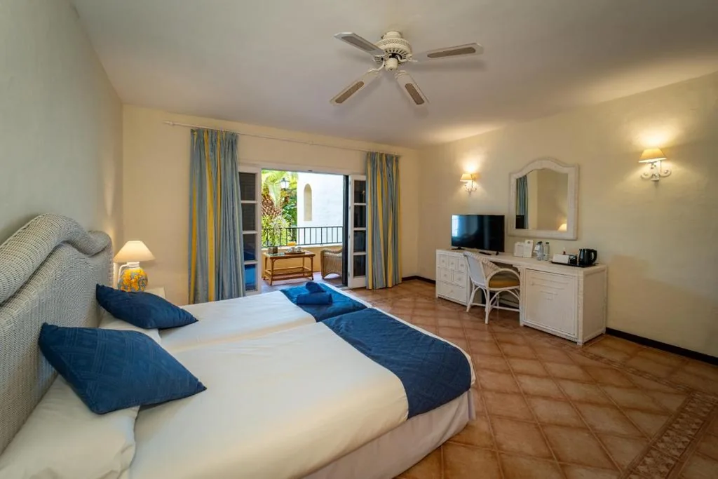 Familienzimmer — BlueBay Banús