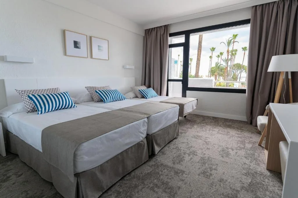 Habitación Triple — BLUESEA Al Andalus