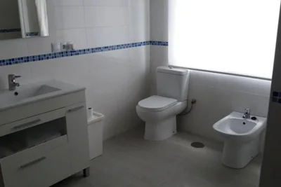 BNB LOLA - Habitacion con Baño privado en el pasillo y aire acondicionado — Foto 3
