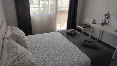 BNB LOLA - Habitacion con Baño privado en el pasillo y aire acondicionado — Foto 5