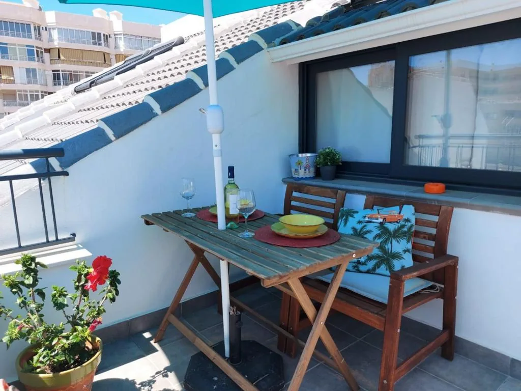 Appartamento con terrazza — Bnbook Medea Apartments